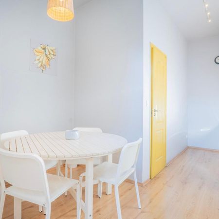 Klau10 Studio Apartment In Party District. Budapest Kültér fotó