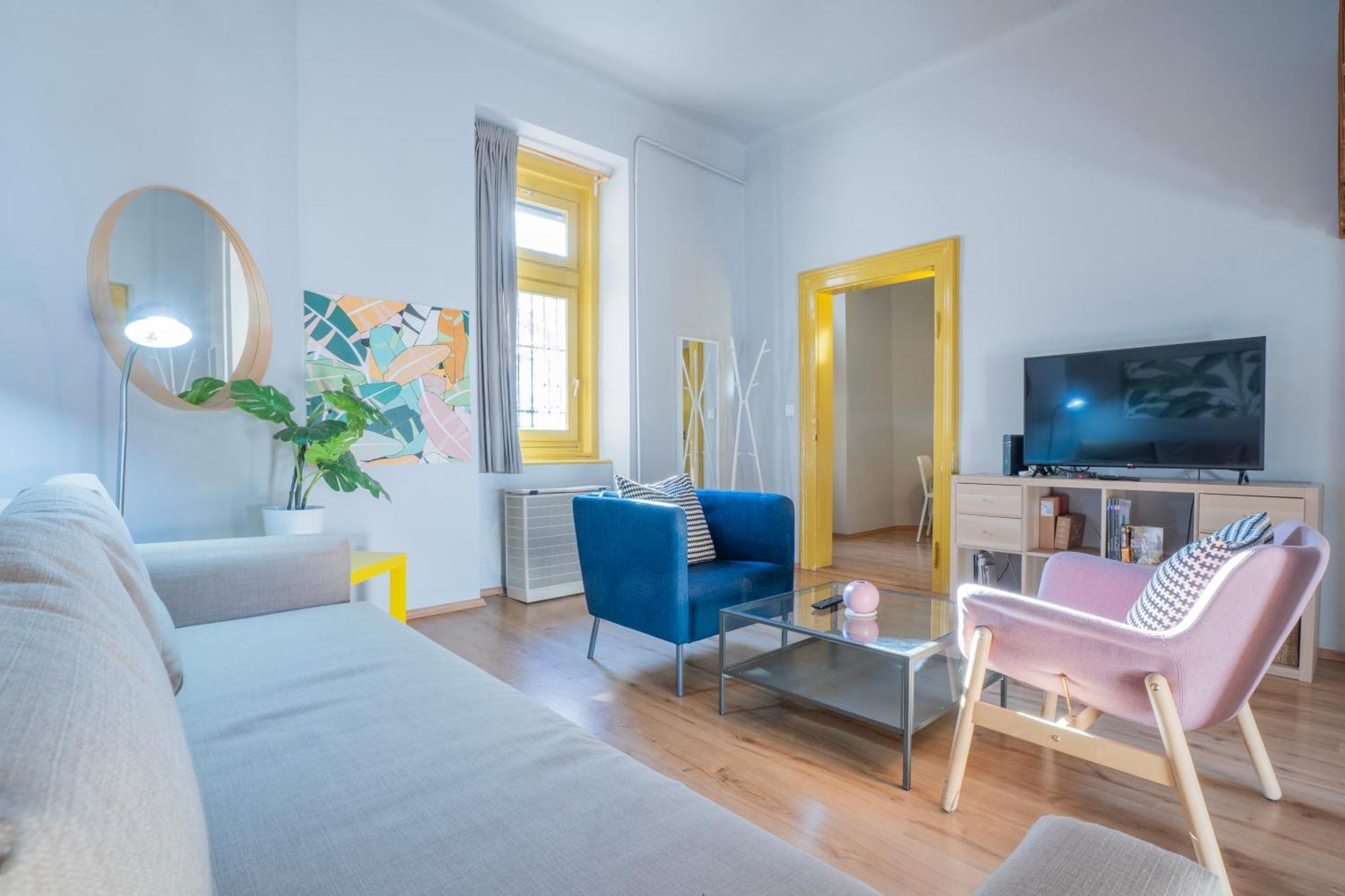 Klau10 Studio Apartment In Party District. Budapest Kültér fotó